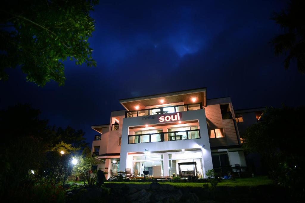 Minitel Soul Hotel Seogwipo Exterior photo
